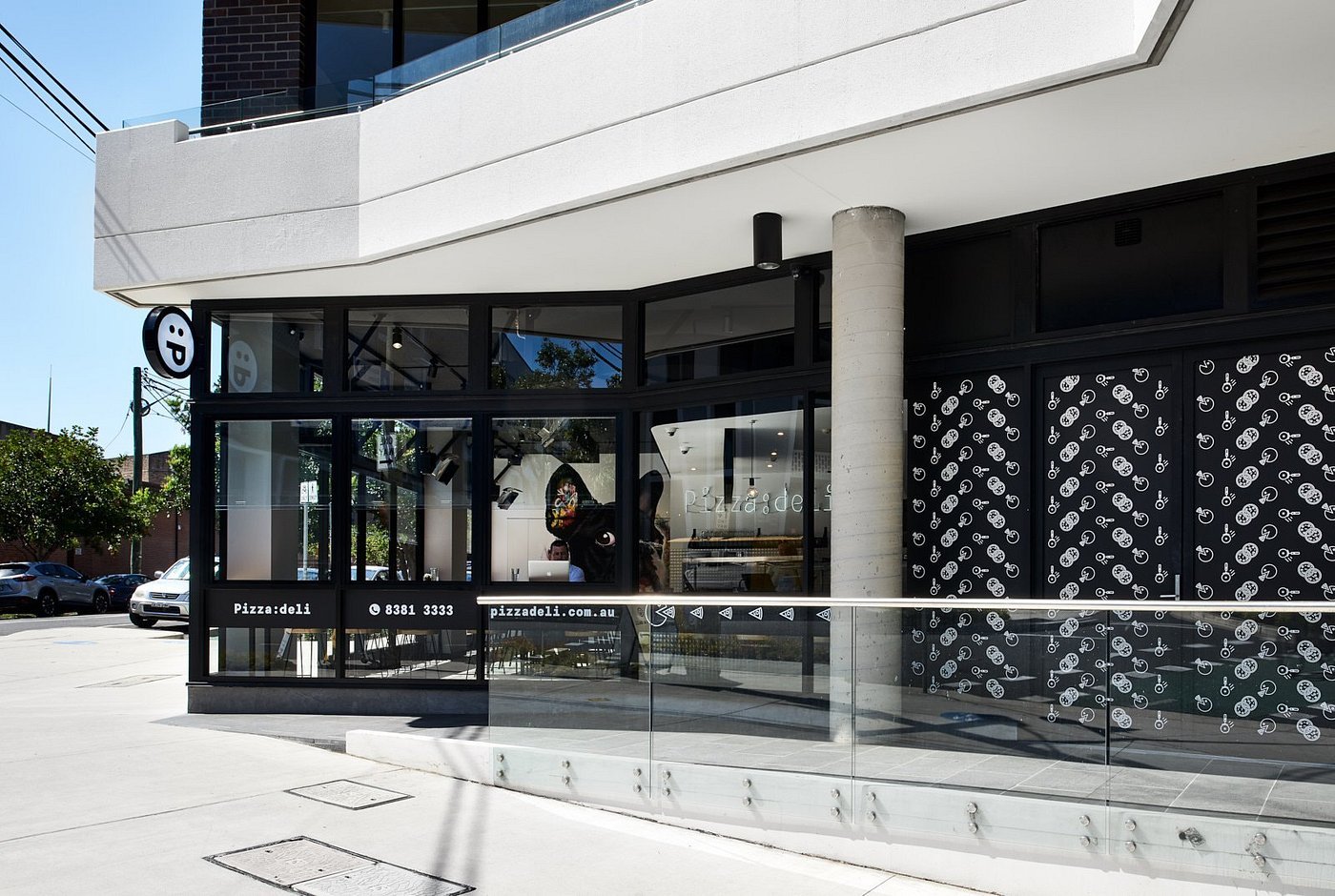 Exterior of Pizza:deli daytime